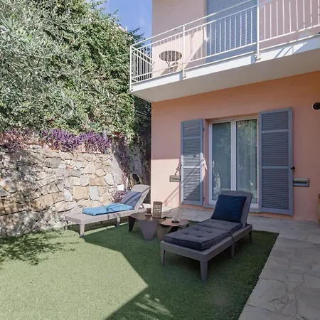 H11 Country Lux - - Garden * San Remo
