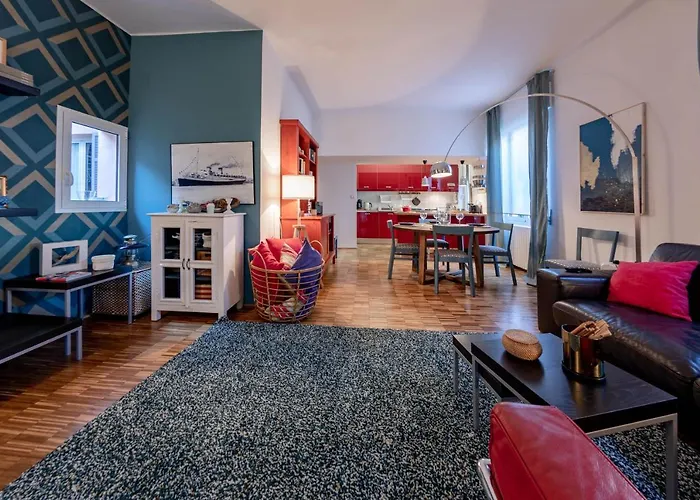 H11 Country Lux - - Garden *