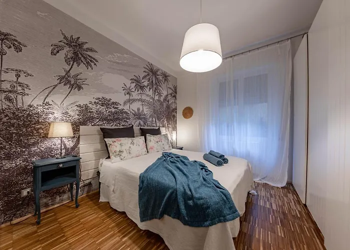 Διαμέρισμα H11 Country Lux - - Garden *