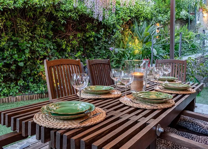 H11 Country Lux - - Garden *